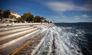 Poslechněte si varhany moře v Zadaru